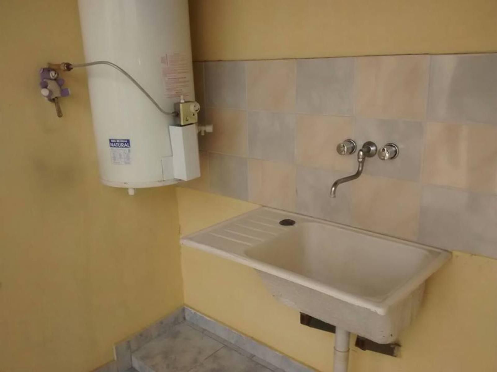 3 AMBIENTES PLANTA ALTA PATIO BERAZATEGUI (valor publicado a modo figurativo NO INFORMATIVO CONSULTE) — foto 3
