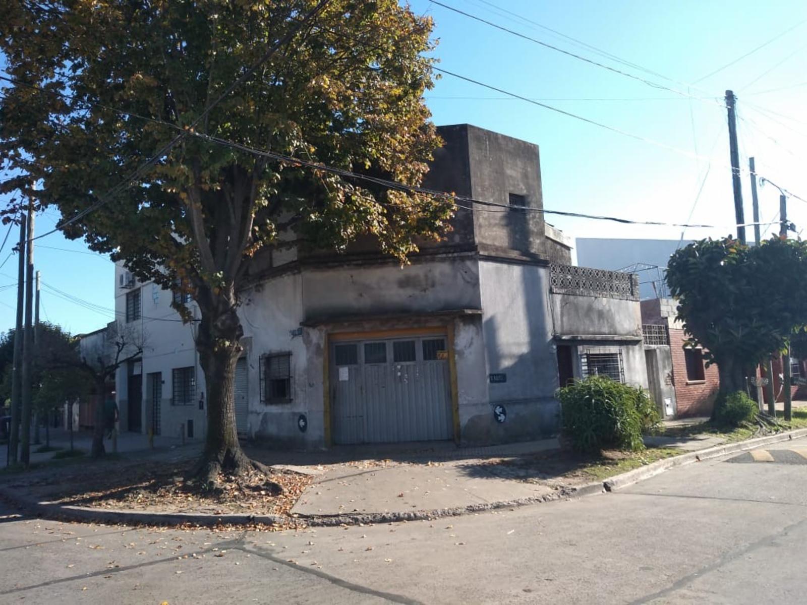 CASA CON LOCAL / WILDE (valor publicado a modo figurativo NO INFORMATIVO CONSULTE) — foto 2