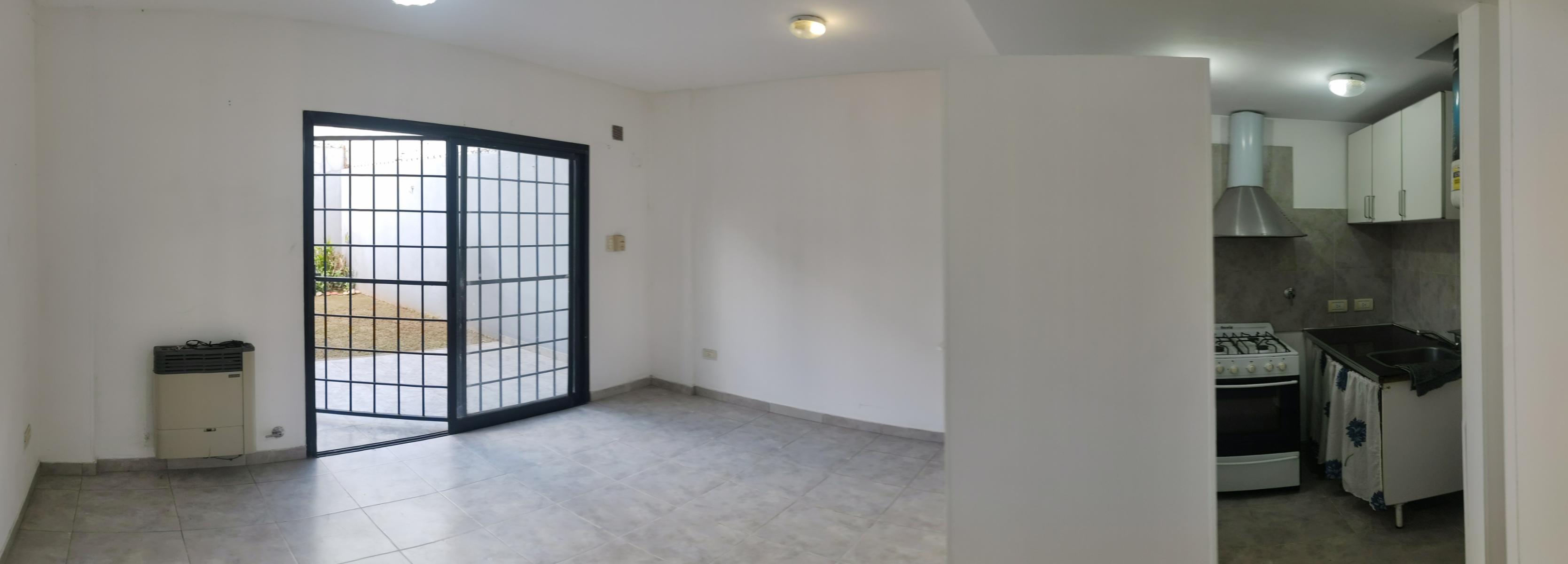 DEPARTAMENTO 2 AMBIENTES CON PATIO Y COCHERA — foto 12