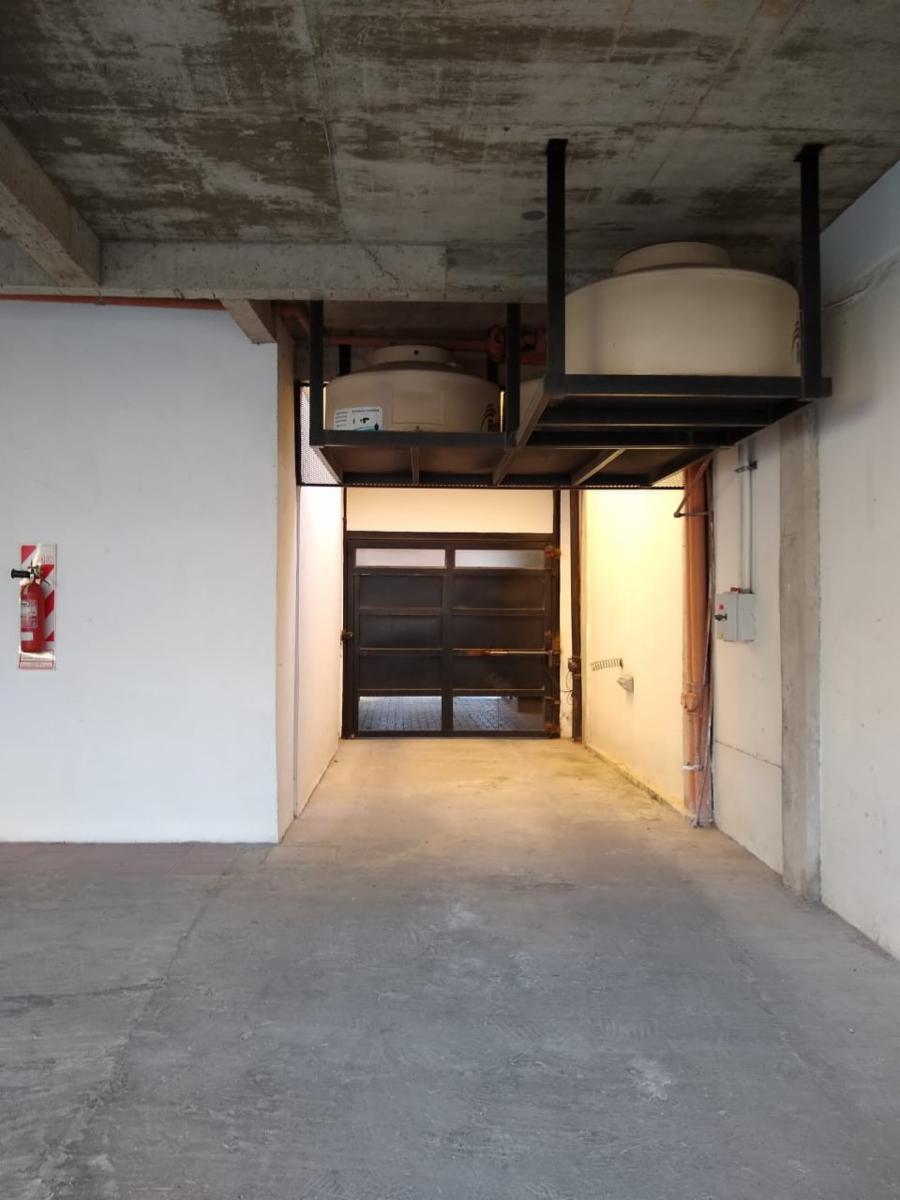 VENTA DEPARTAMENTO 2 AMBIENTES AMPLIO CON VESTIDOR Y COCHERA CUBIERTA WILDE — foto 5