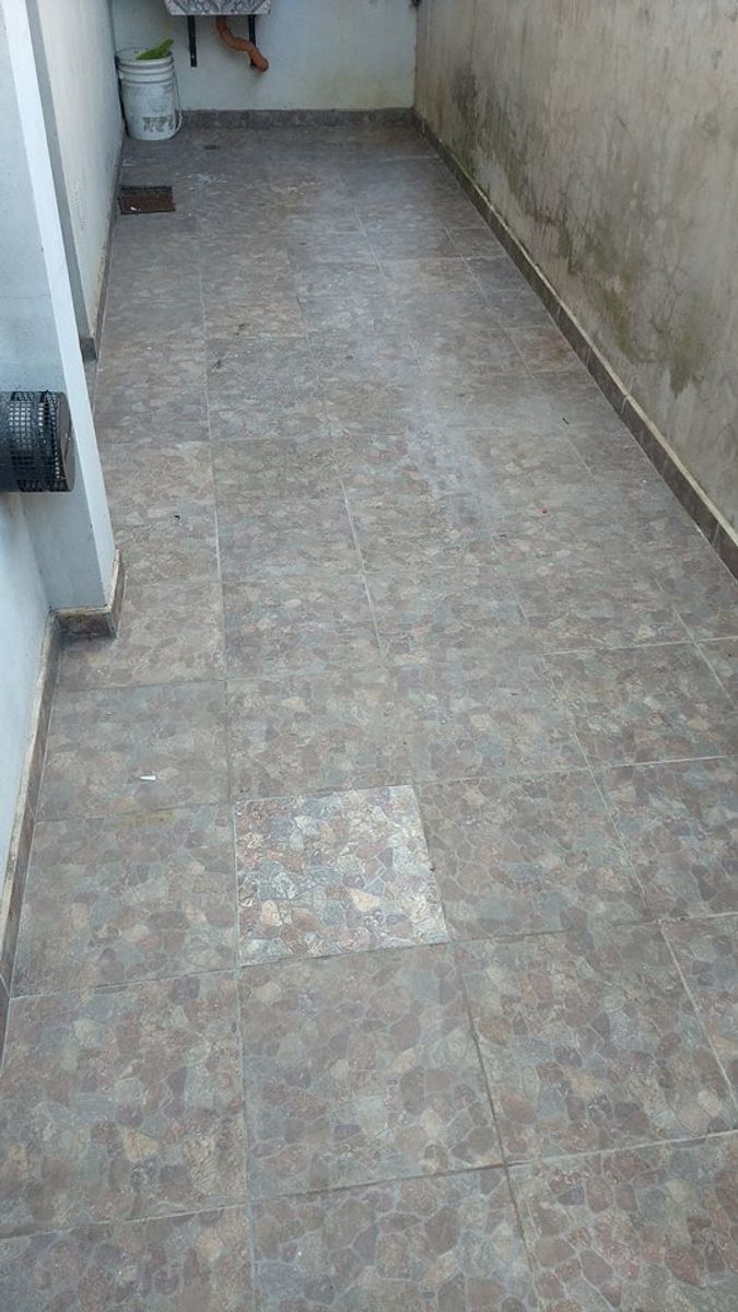 DOS AMBIENTES CON PATIO - 12