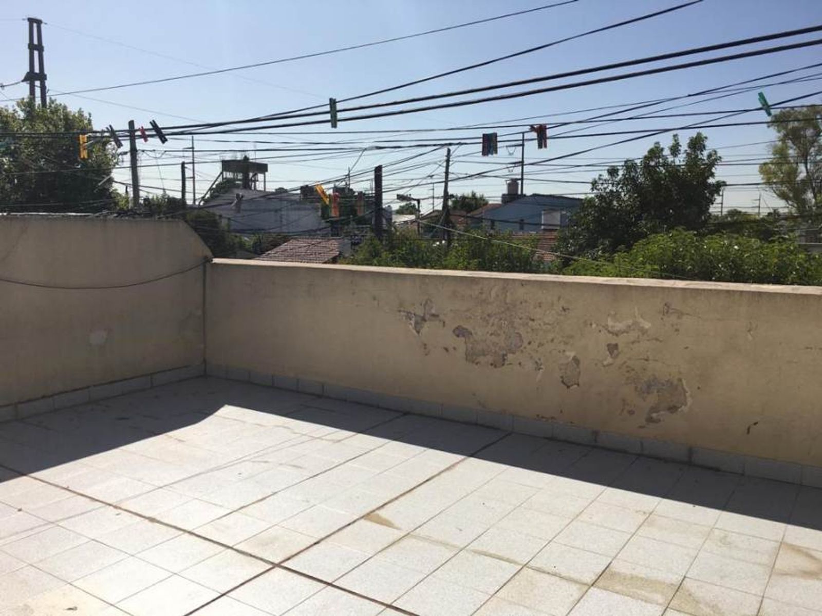 PH en Venta, Planta Baja Frente, Zona Bernal (Montevideo y Dardo Rocha) — foto 2