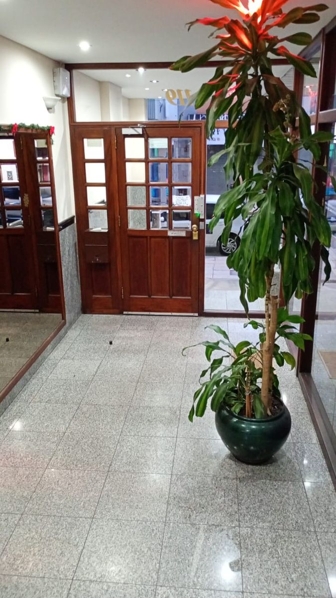 DEPARTAMENTO EN EXCELENTE ESTADO DE DOS AMBIENTES EN QUILMES — foto 8