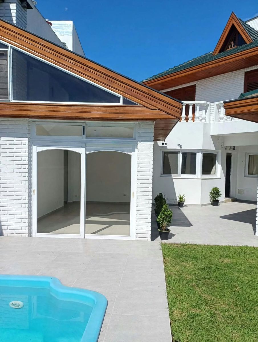 CASA 5 AMBIENTES ZONA WILDE - 6