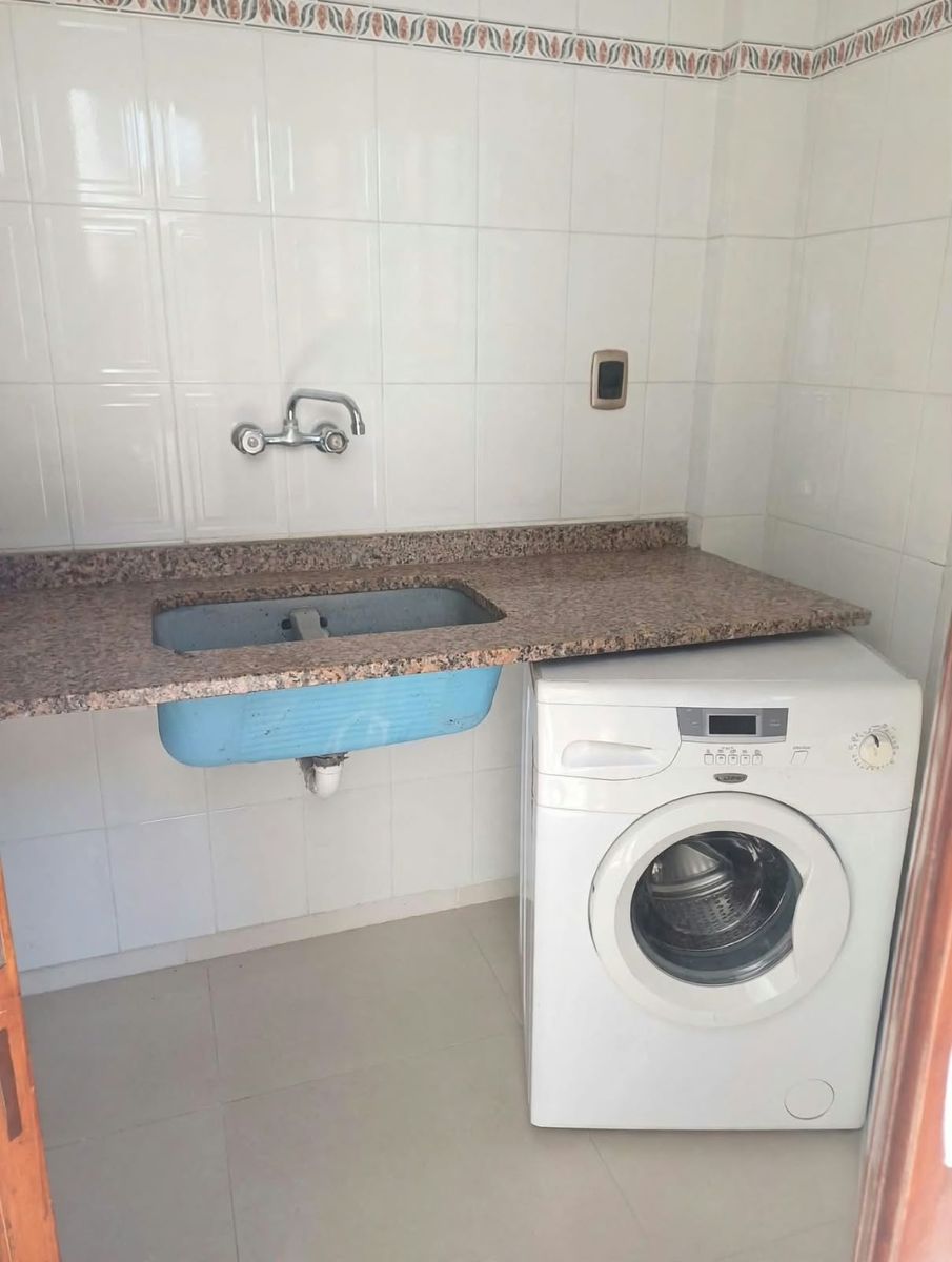 CASA 5 AMBIENTES ZONA WILDE - 13