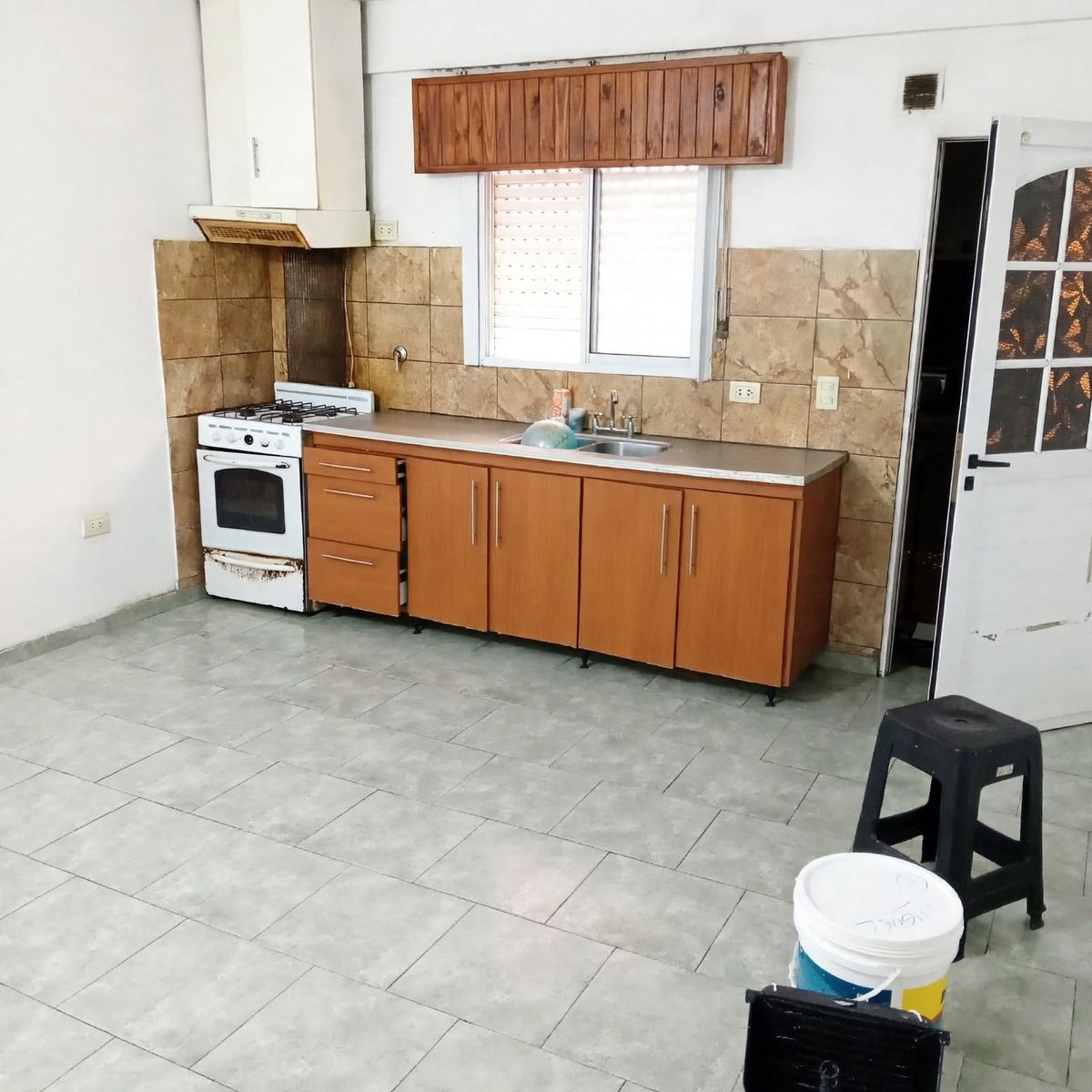 DOS AMBIENTES PLANTA BAJA CON COCHERA — foto 7