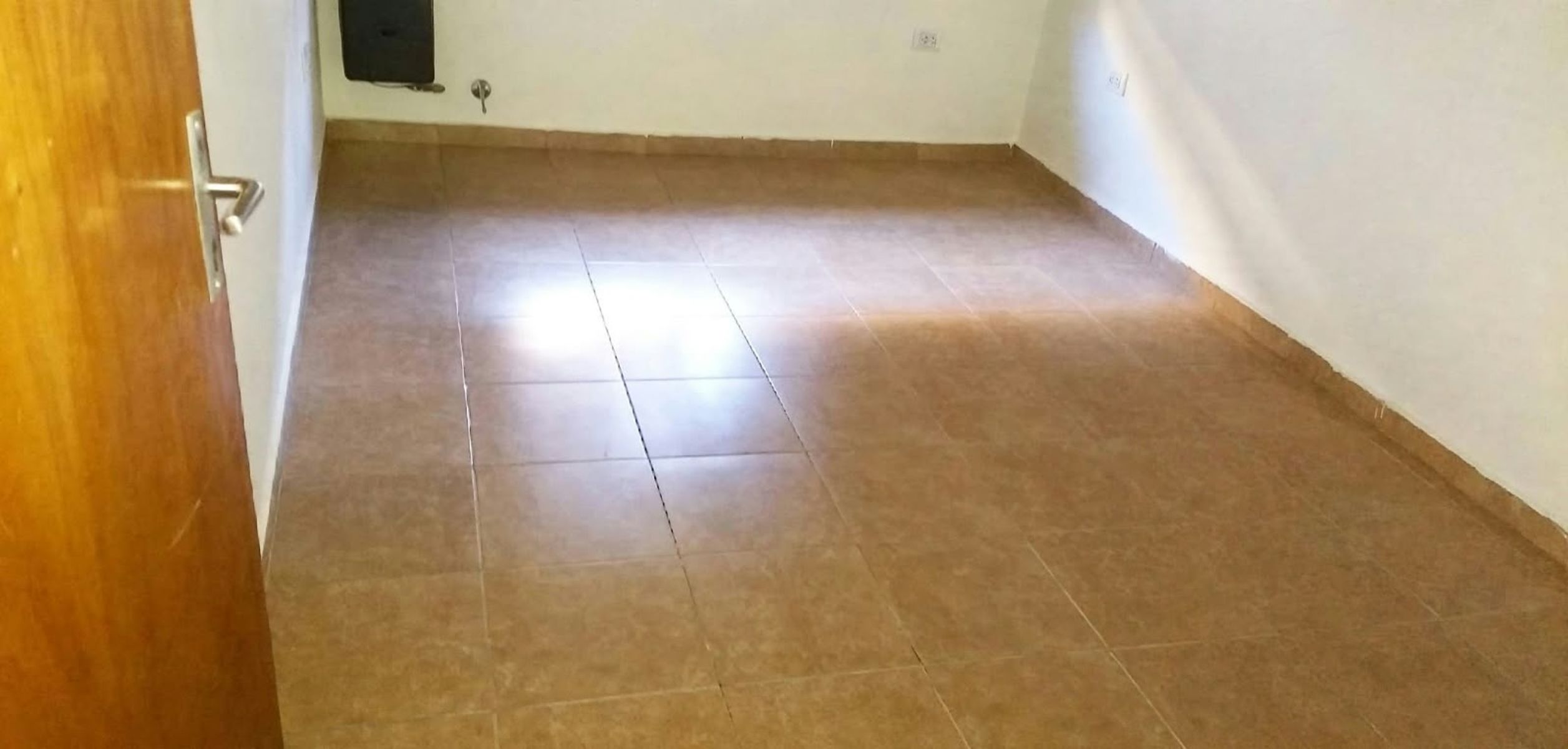 DOS AMBIENTES PLANTA BAJA CON COCHERA — foto 11