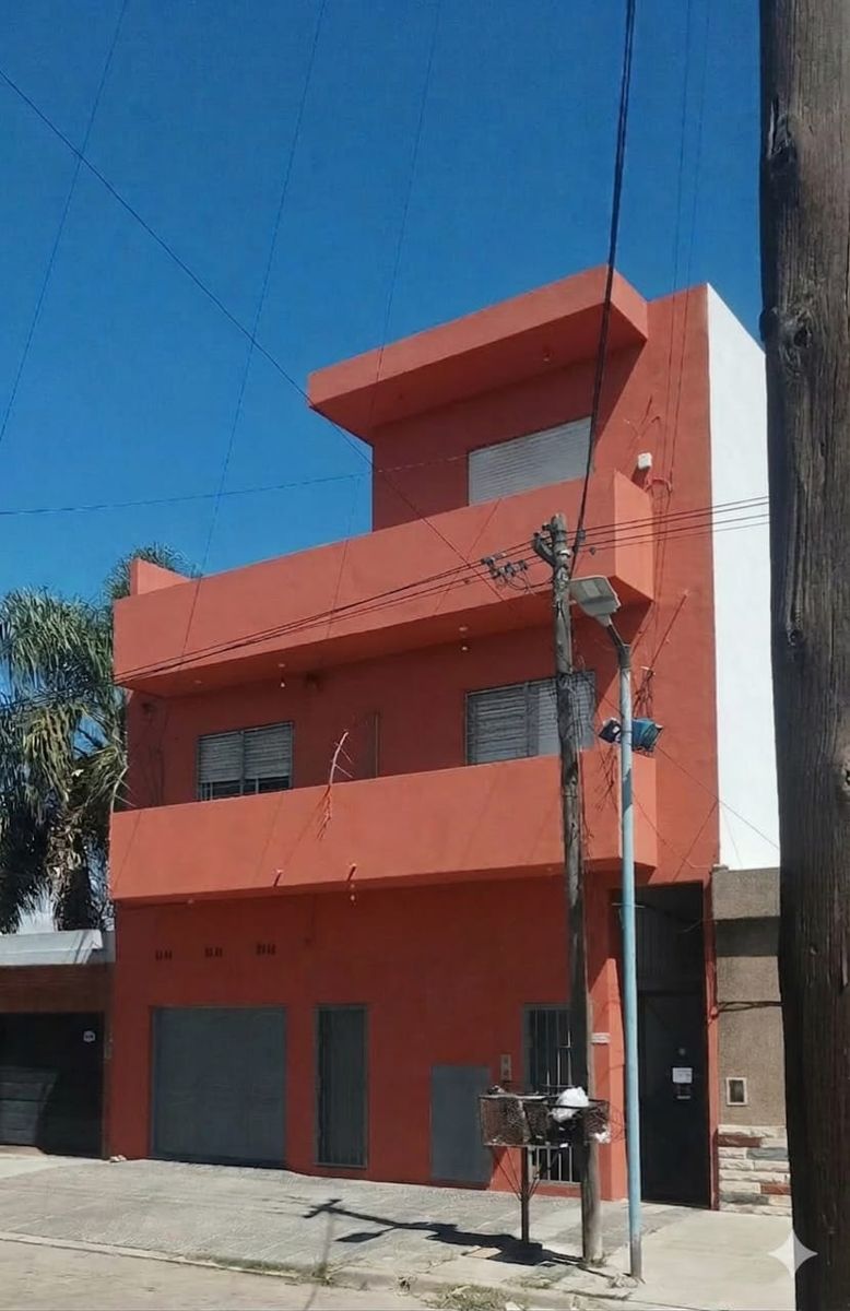 DOS AMBIENTES PLANTA BAJA CON COCHERA — foto 12