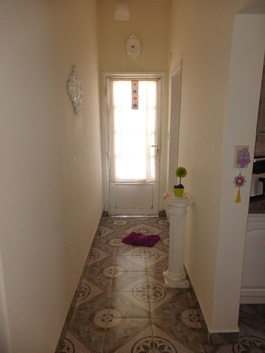 CASA EN VENTA WILDE, EXCELENTE ESTADO DE 5 AMBIENTES CON COCHERA Y AMPLIO PATIO — foto 13
