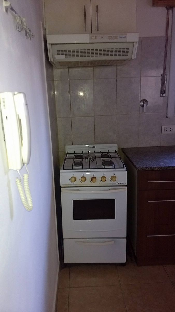 DOS AMBIENTES PLANTA BAJA CON COCHERA Ó UN AMBIENTE MÁS - 2