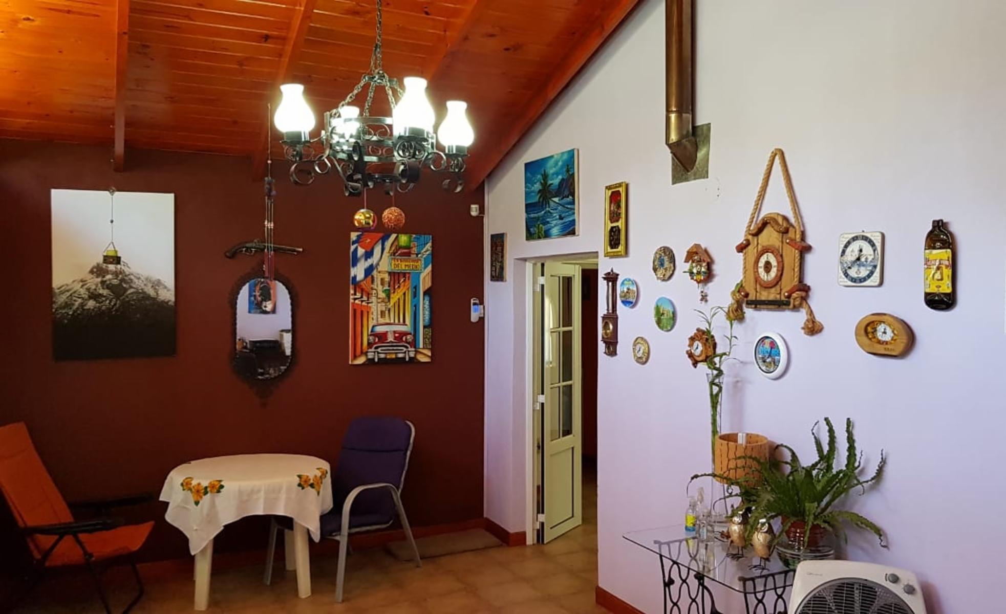 Complejo de locales, departamentos y vivienda en venta - 22