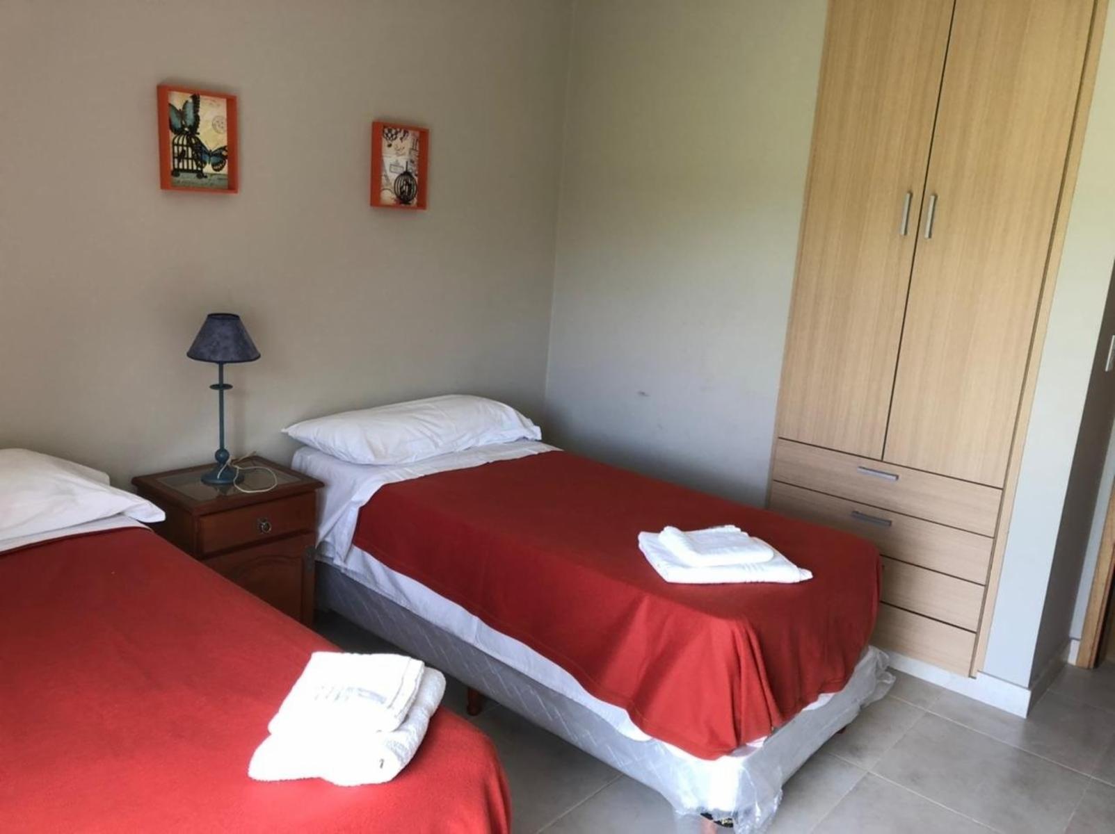 Magnifica Vivienda en Loteo Punto Claro con 2 deptos — foto 4
