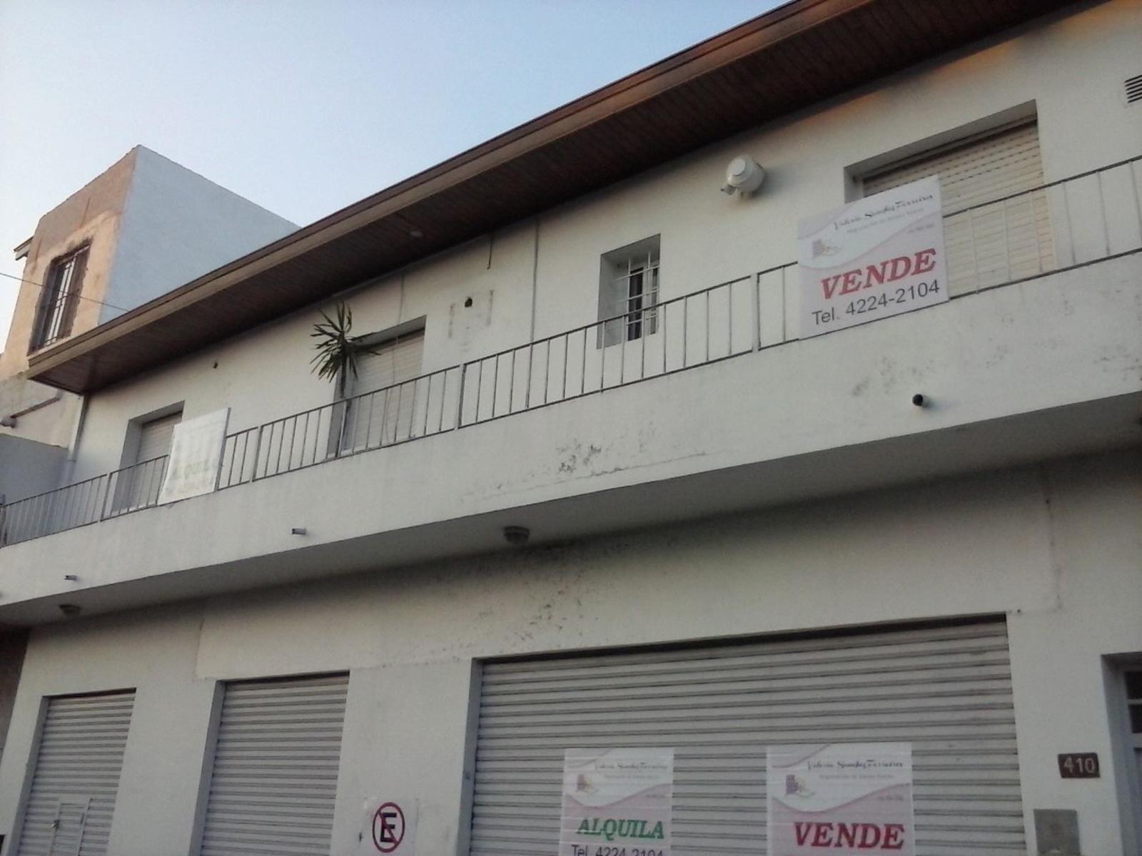DEPTO DE 4 AMB EN 1°PISO POR ESCALERA. Consultar precio.