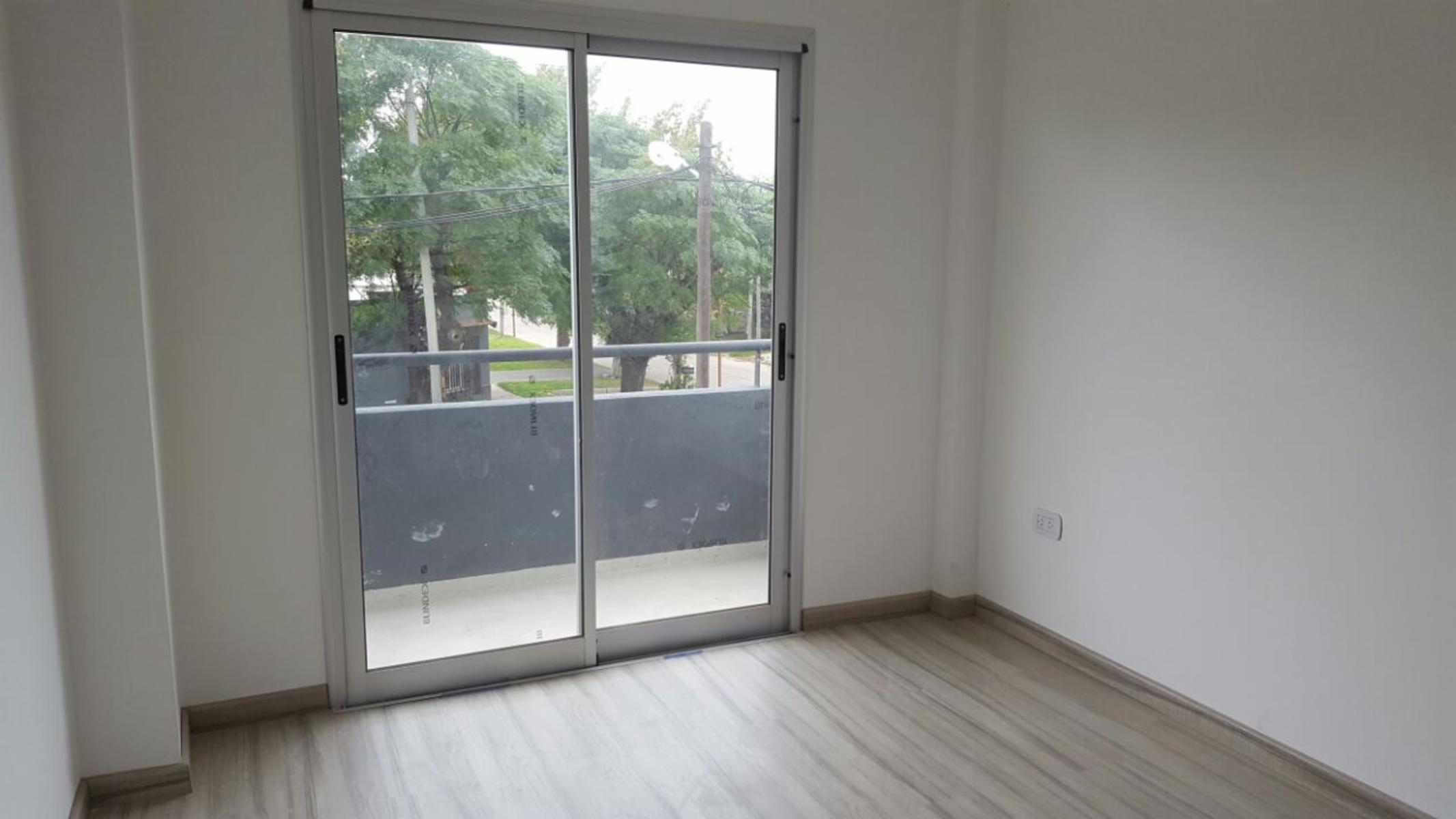 DEPARTAMENTO 2 AMBIENTES EN QUILMES OESTE — foto 6