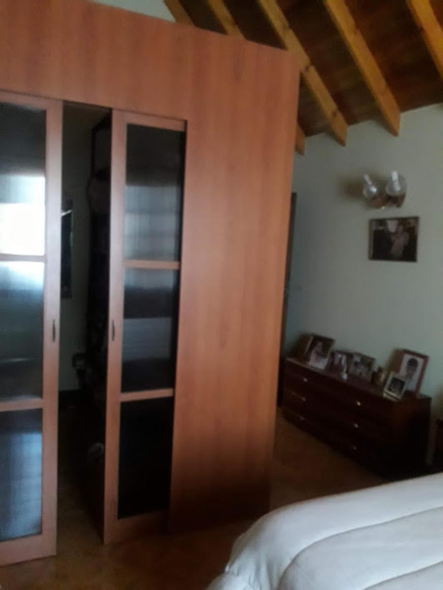 HERMOSO CHALET DESARROLLADO EN LOTE Y MEDIO EN QUILMES OESTE. — foto 12
