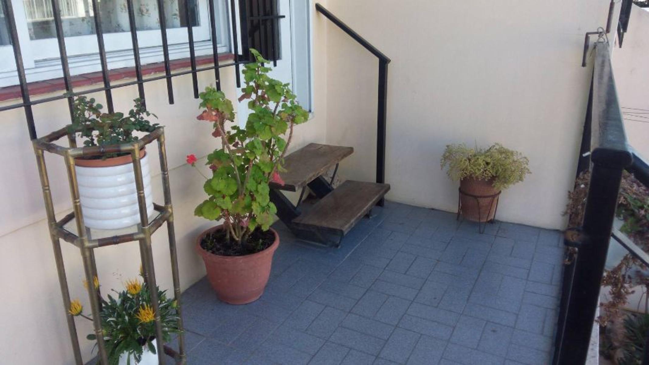 CASA 3 AMBIENTES EN 1º PISO EN QUILMES OESTE. — foto 2