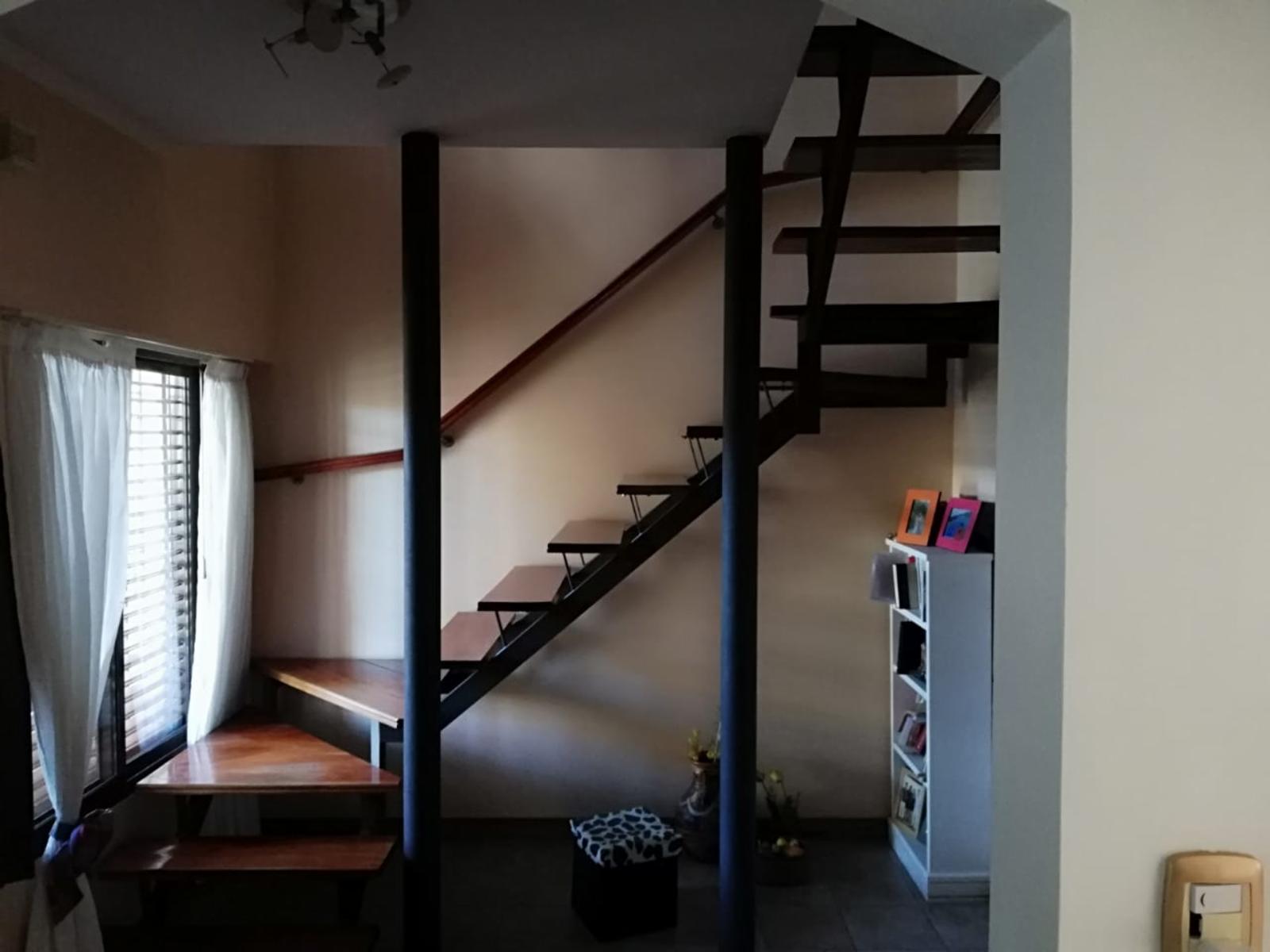 CHALET 5 AMBIENTES EN QUILMES OESTE — foto 2