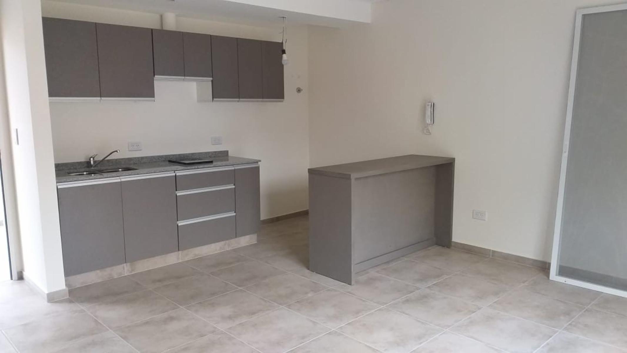 HERMOSO DEPARTAMENTO 2 AMBIENTES A ESTRENAR QUILMES OESTE — foto 2