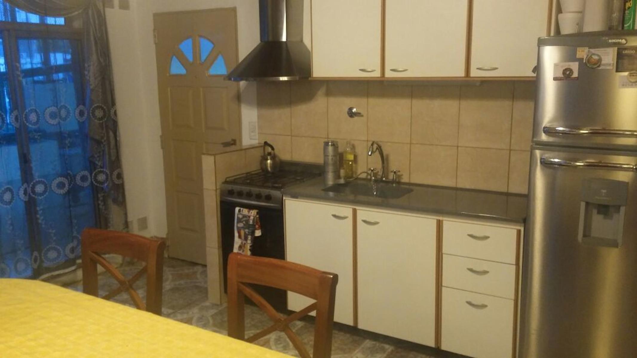 DEPARTAMENTO TIPO CASA 1ºPISO POR ESCALERA 2 AMBIENTES EN QUILMES OESTE. — foto 3