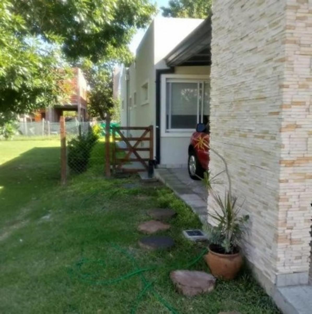 CASA DE 4 AMB EN B° ALTOS DE HUDSON II — foto 3