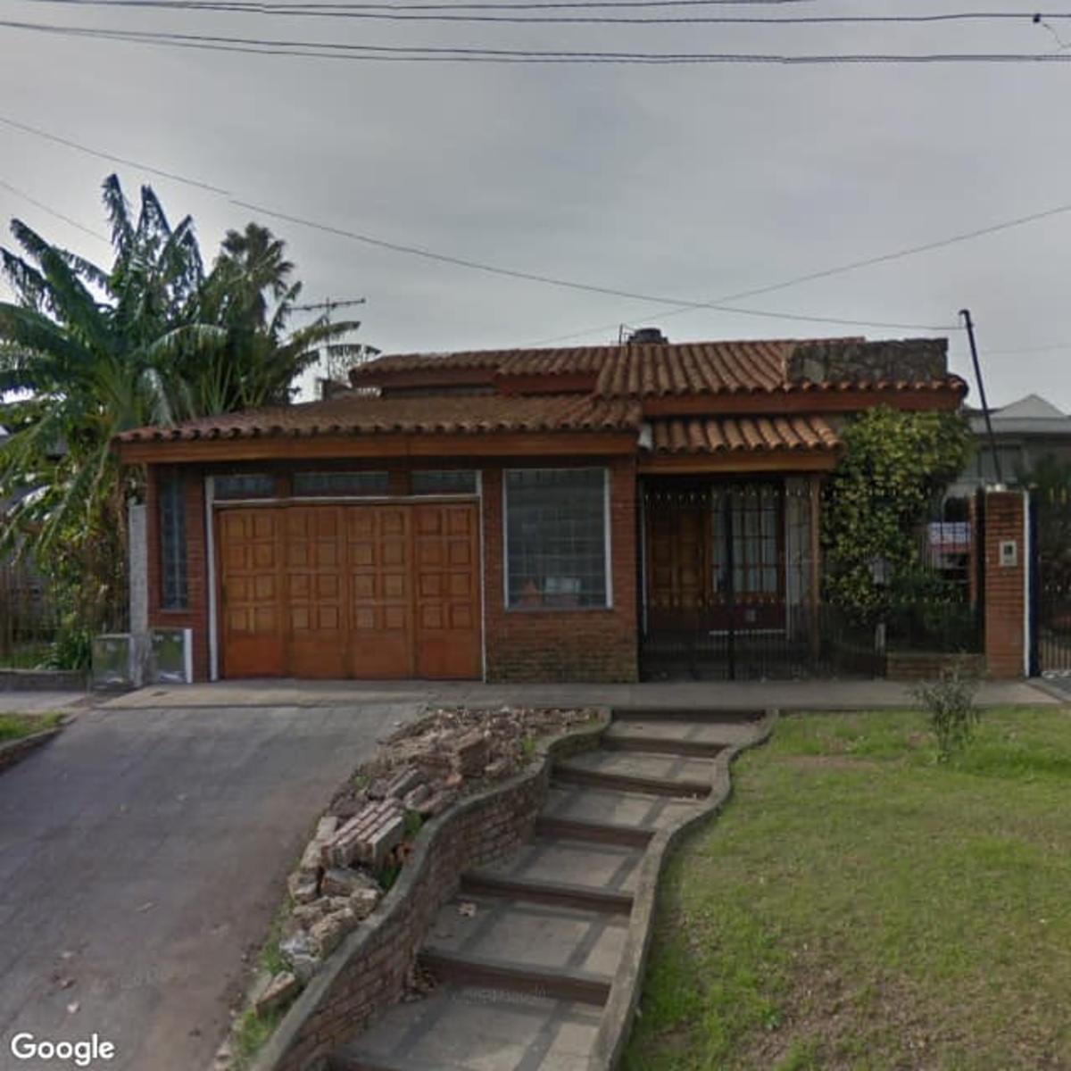 CHALET DE 4 AMBIENTES