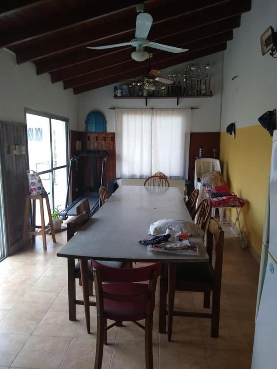 CHALET DE 4 AMBIENTES — foto 6