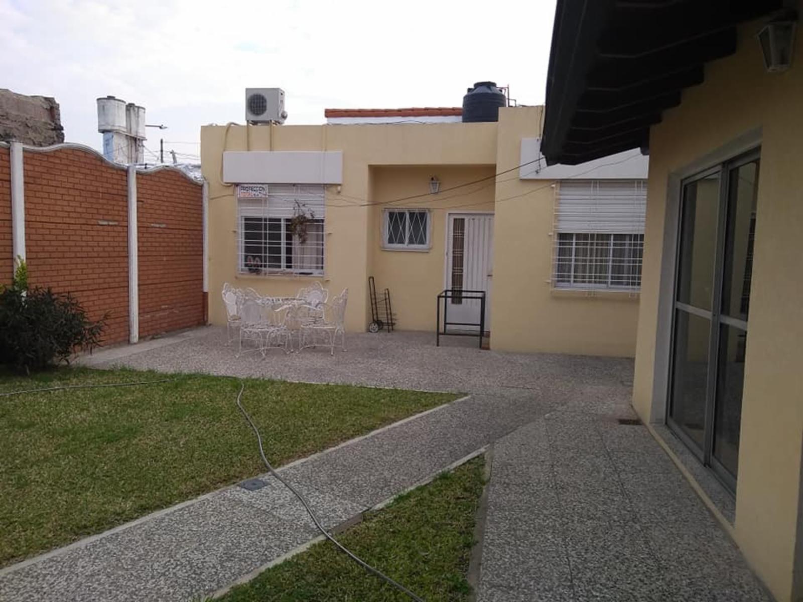 CHALET DE 4 AMBIENTES — foto 9
