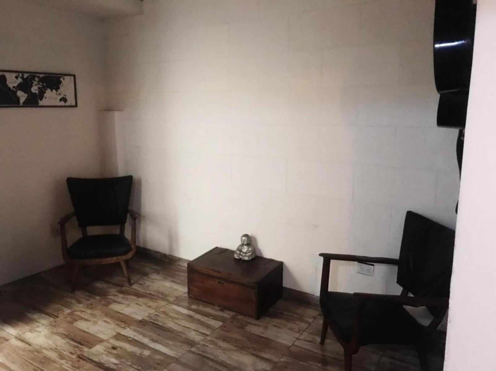 CASA DE 3 AMBIENTES EN VENTA EN QUILMES OESTE — foto 2