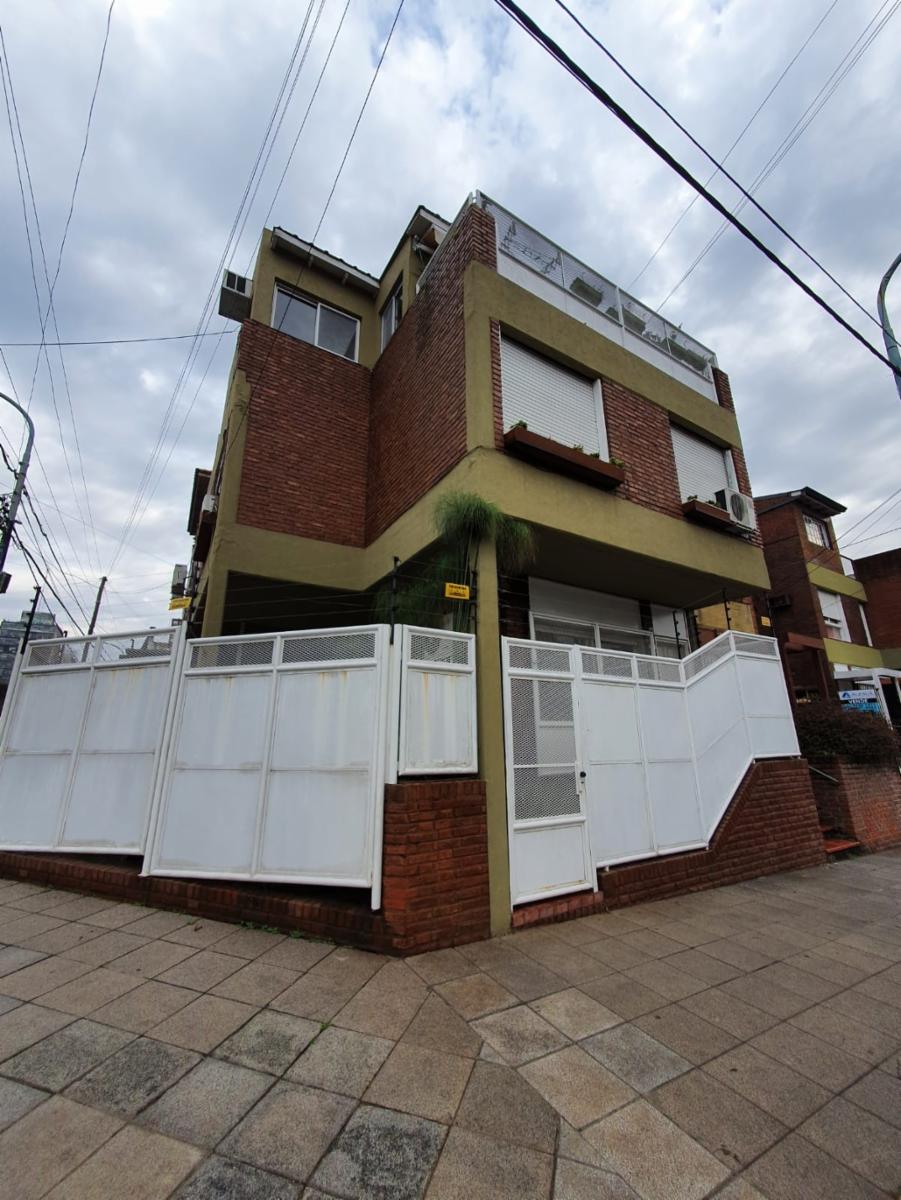 VENTA DE DUPLEX DE 3 AMBIENTES EN QUILMES CENTRO