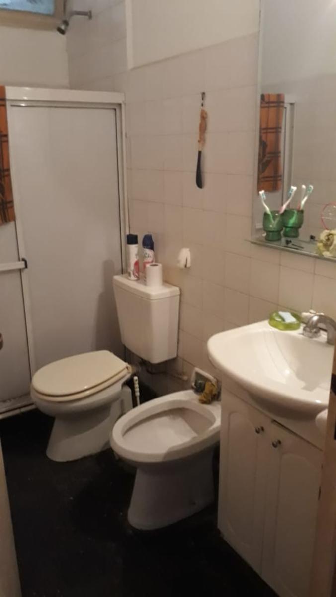 CASA DE 4 AMBIENTES EN QUILMES OESTE — foto 11