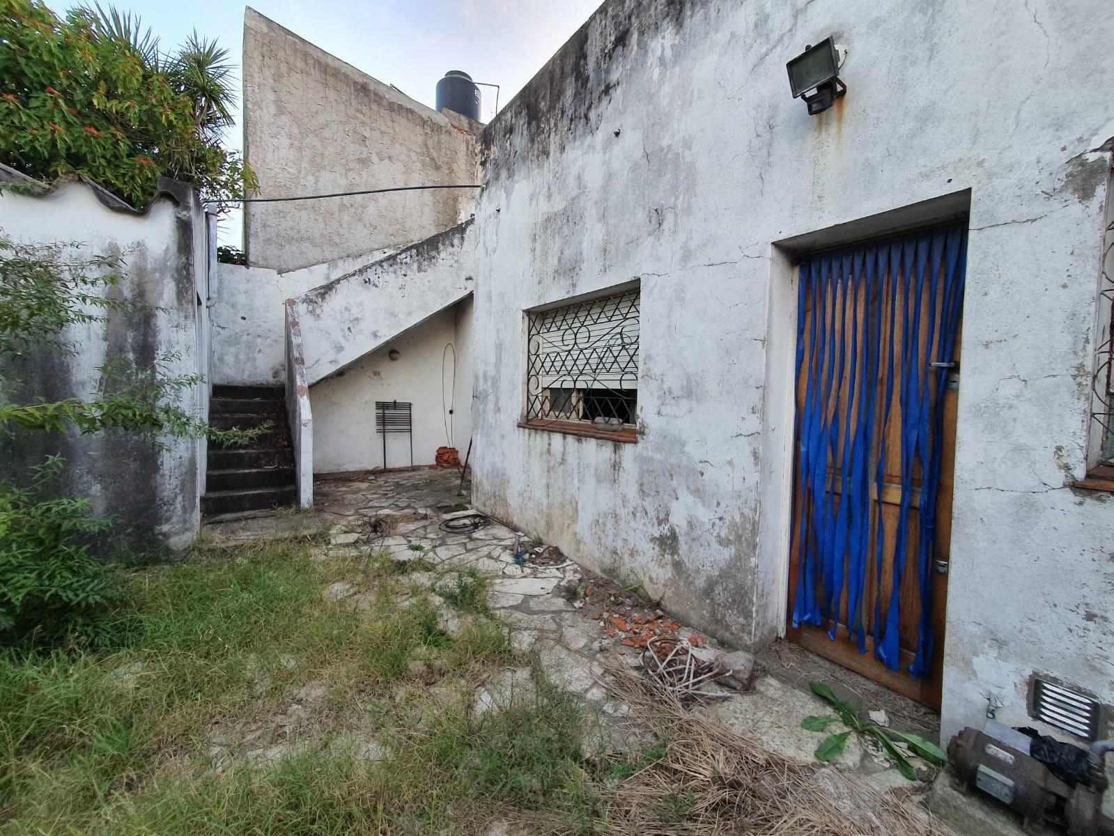LOTE DE 10 X 30 m CON CASA A DEMOLER — foto 3