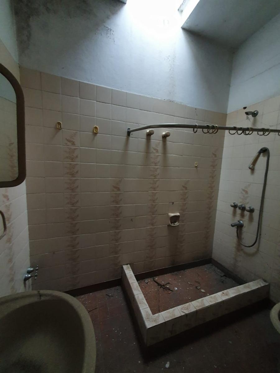 LOTE DE 10 X 30 m CON CASA A DEMOLER — foto 4