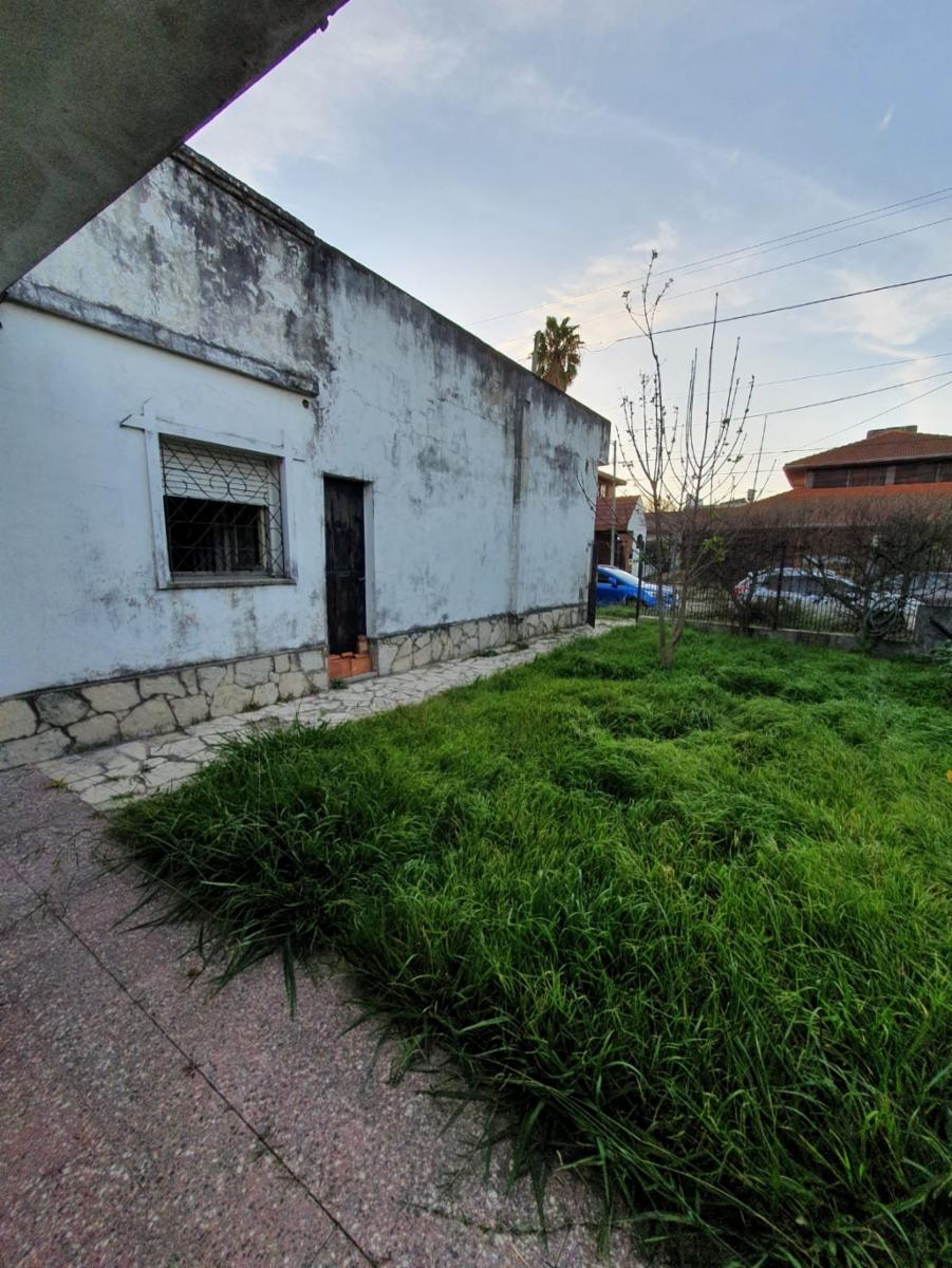 LOTE DE 10 X 30 m CON CASA A DEMOLER — foto 7