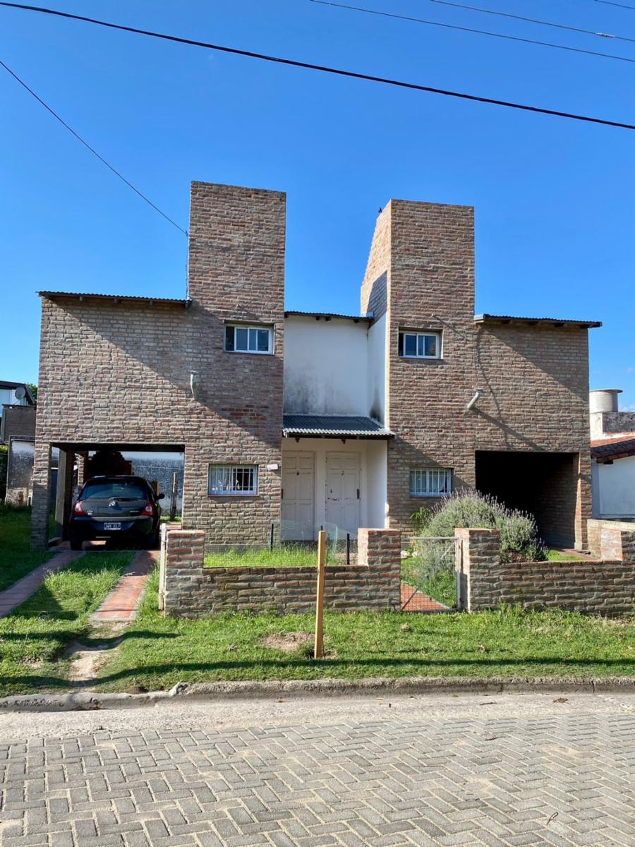 Casa Dos Duplex B° El Dominador La Falda Cordoba