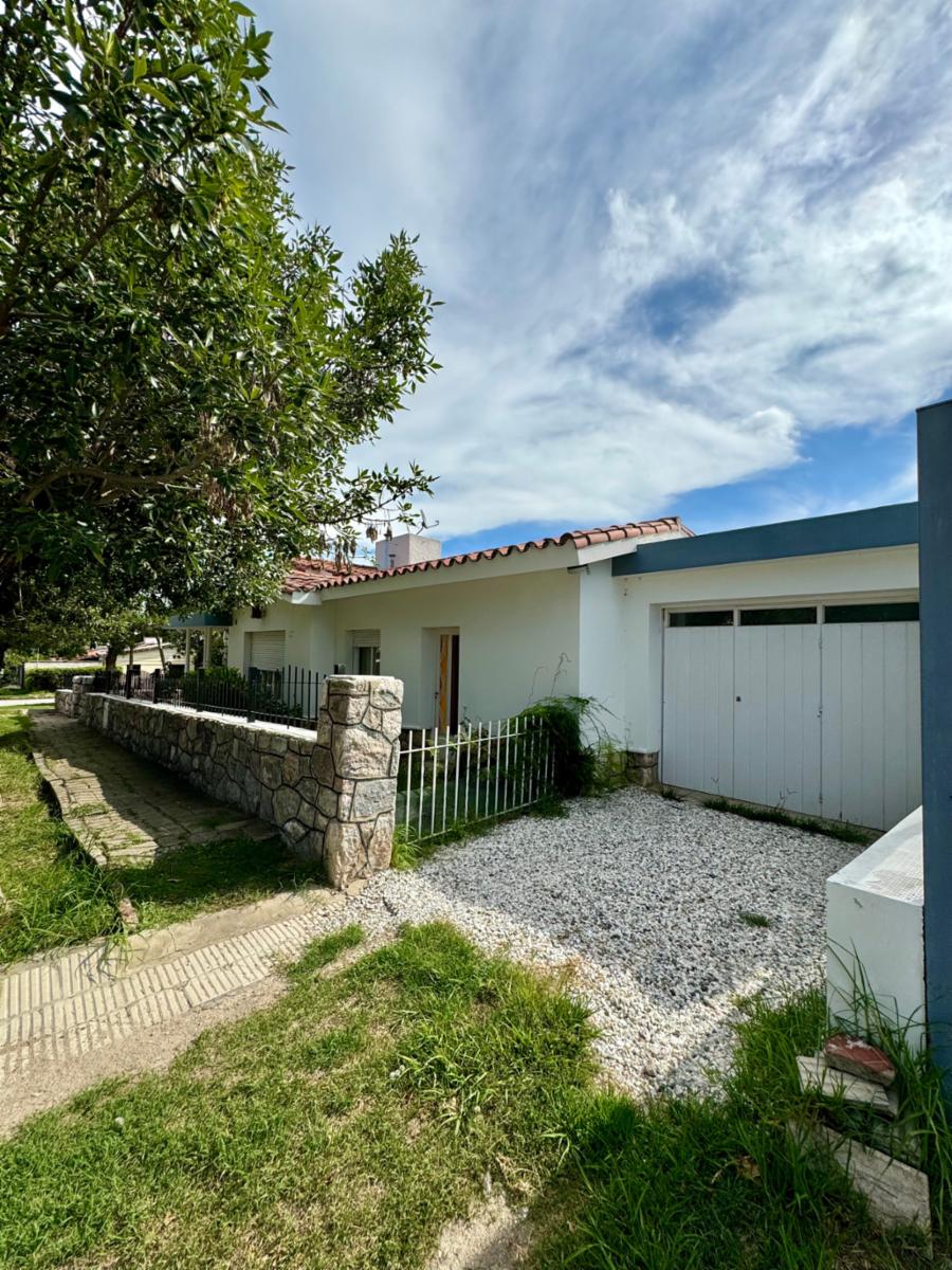 Casa 3 Dormitorios Patio Garaje La Falda Cordoba — foto 6