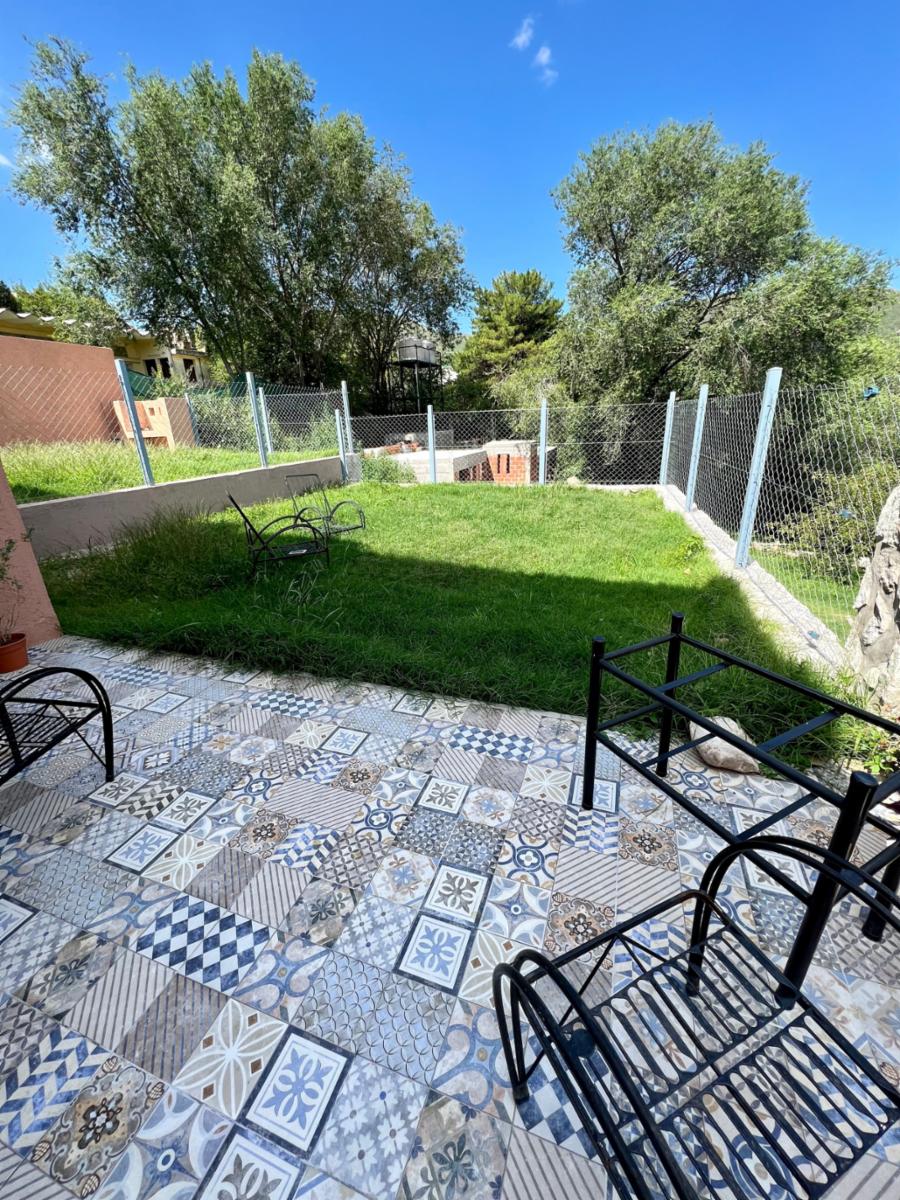 Venta Dúplex 2 dormitorios Gas Terraza Patio La Falda — foto 4