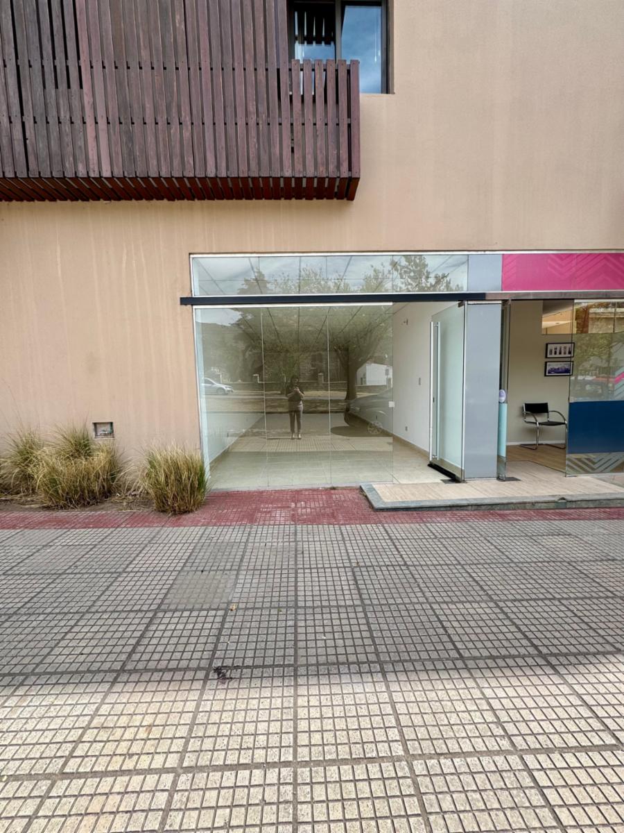 Local Comercial 70 m2 Edificio L’hirondellle , La Falda, Córdoba - 2