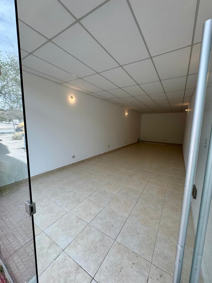 Local Comercial 70 m2 Edificio L’hirondellle , La Falda, Córdoba - 10