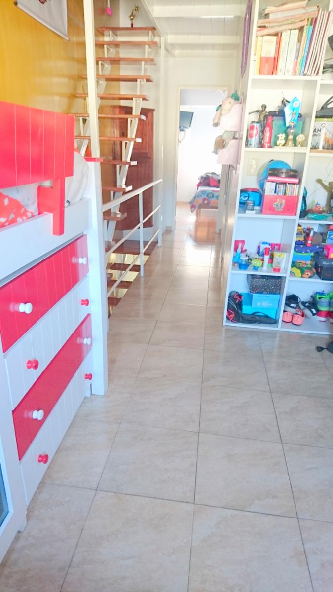 Vendo Urg. Exc Dúplex de 4 Amb C/coche Barrio Cerrado Canguro. Oportunidad — foto 12