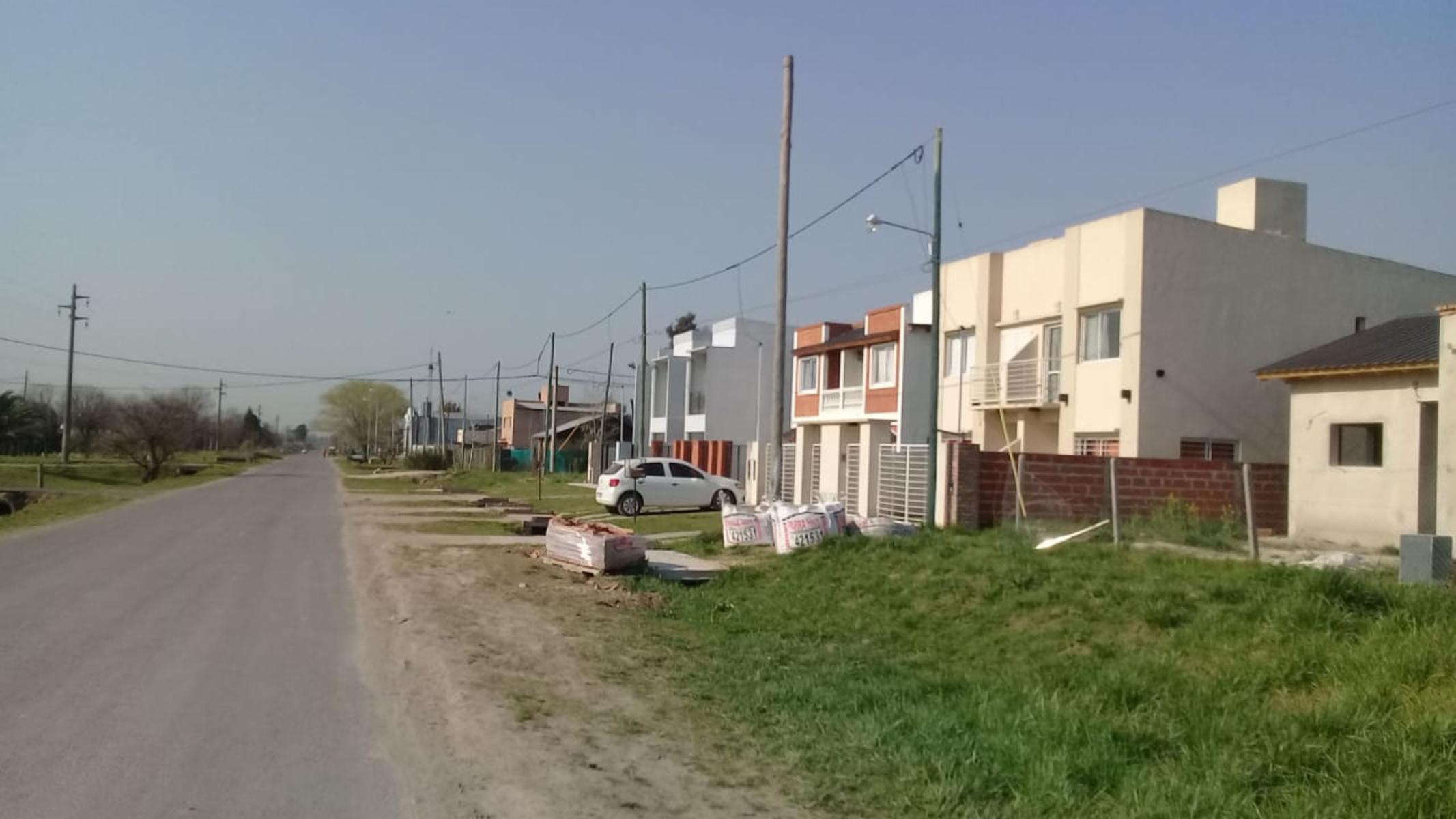 INDUSTRIA HABILITADA EN JAUREGUI SOBRE FRACCION DE 1054 M2 — foto 3