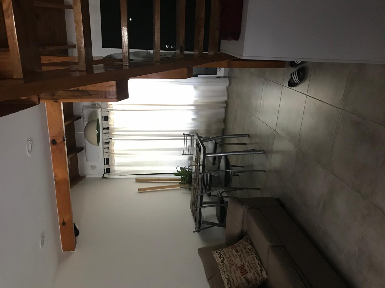Excelente duplex de 2 1/2 ambientes con patio y cochera. — foto 5