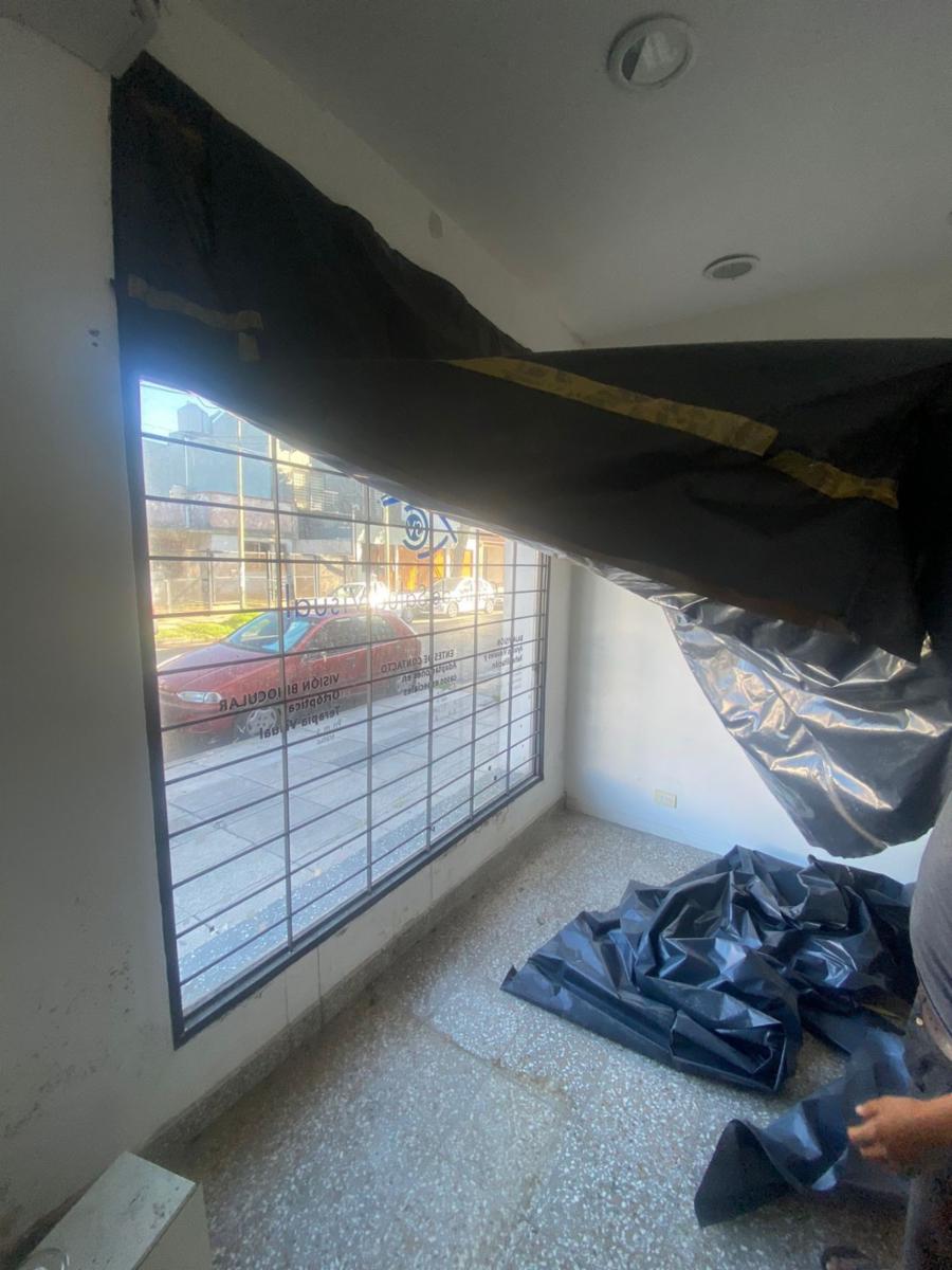 Local comercial sobre Villa Ballester — foto 2