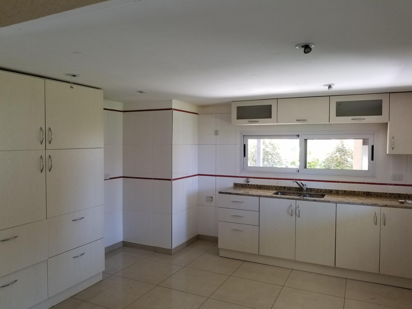CASA A ESTRENAR BO. PRIVADO. 6 AMBIENTES A METROS ACC. OESTE NOVOA PROPIEDADES — foto 9