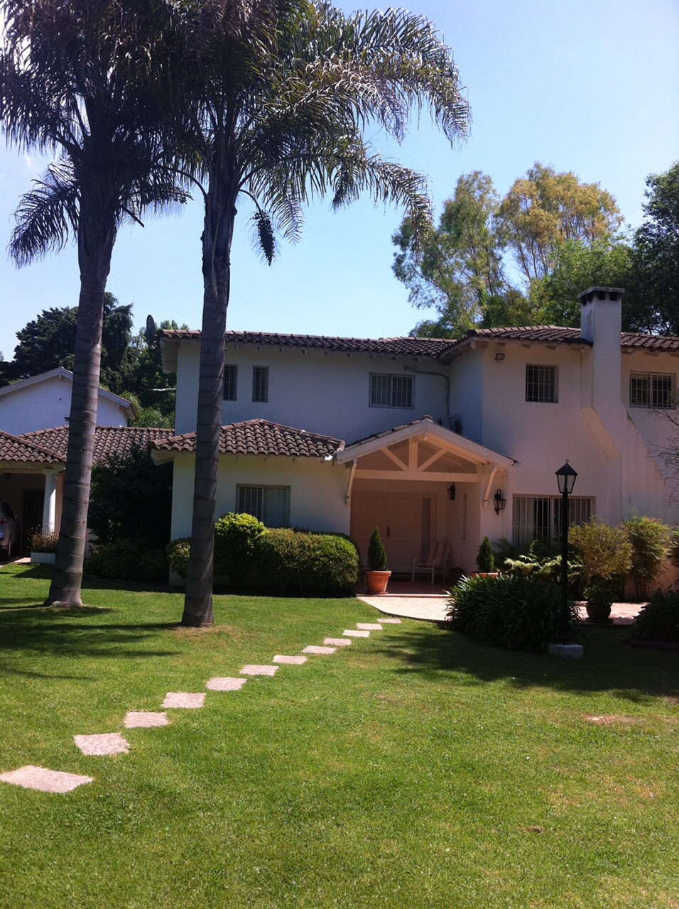 CASA QUINTA 12000 m2 ARBOL. SELECTA ZONA MUY BUENA PILAR - NOVOA PROPIEDADES