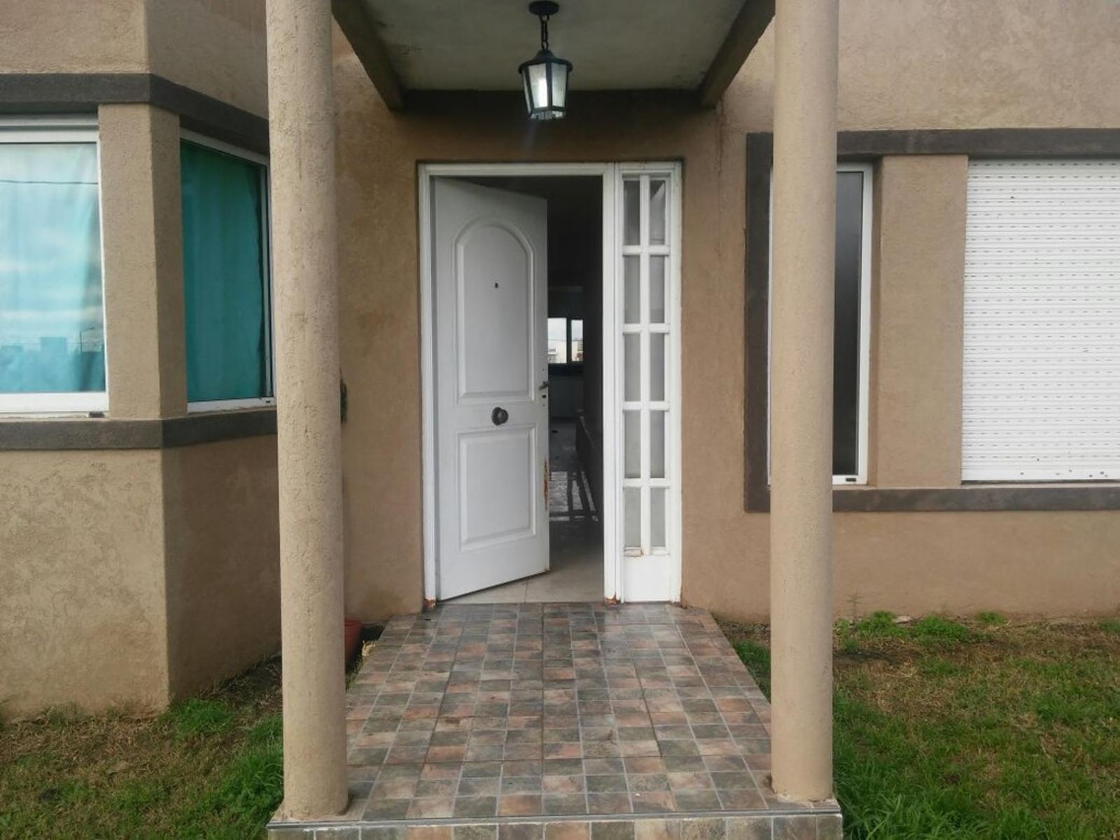 Casa en Roldan 122 m² Cub, Las Acequias, Dos Dorm., Pileta, 600 m² Terreno — foto 3
