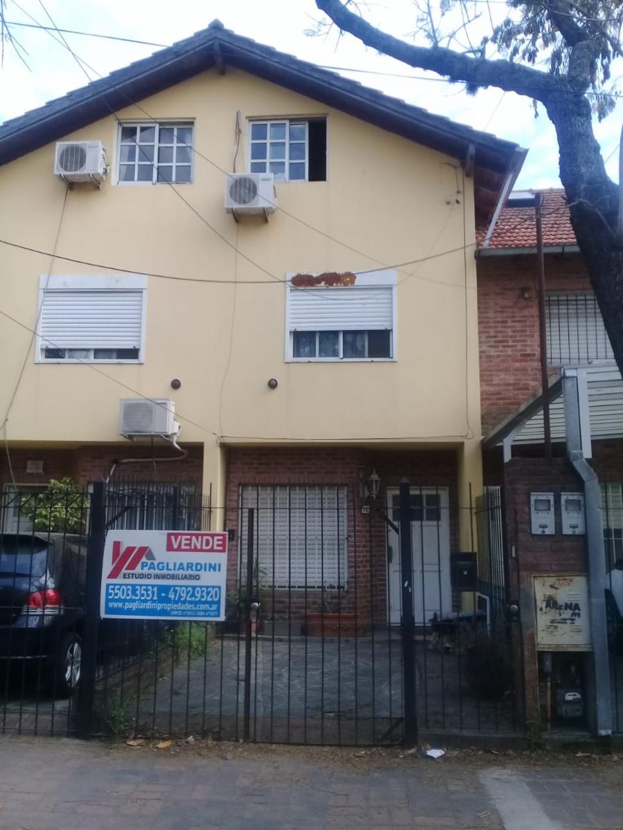 Dúplex en Munro. Muy buena ubicación
