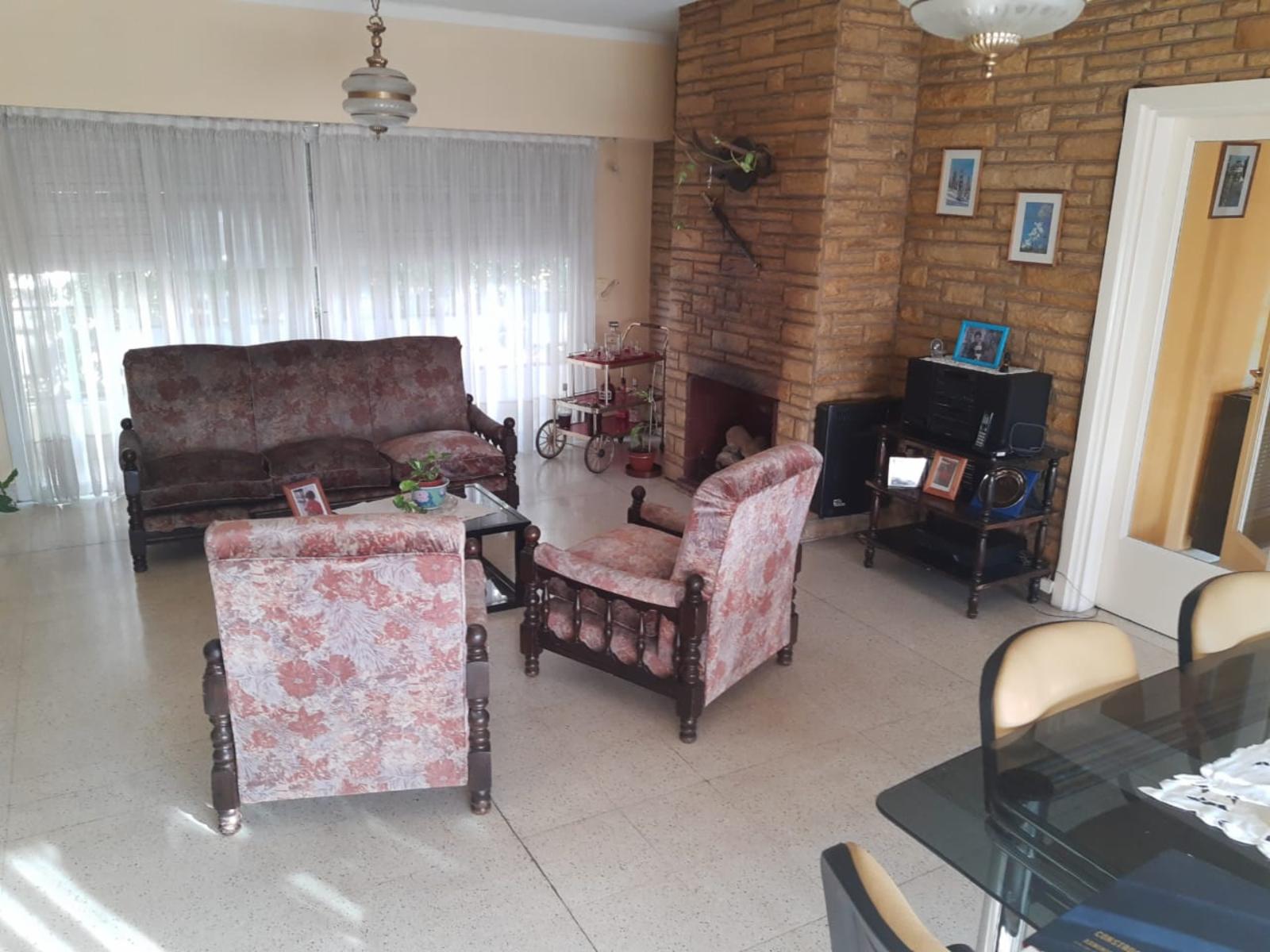 Excelente Casa muy amplia. Ubicacion inmejorable CIPOLLETTI — foto 5