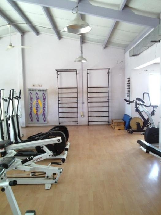 VENTA/ALQUILER. IMPORTANTE PROPIEDAD, APTO VARIOS RUBROS. - 20