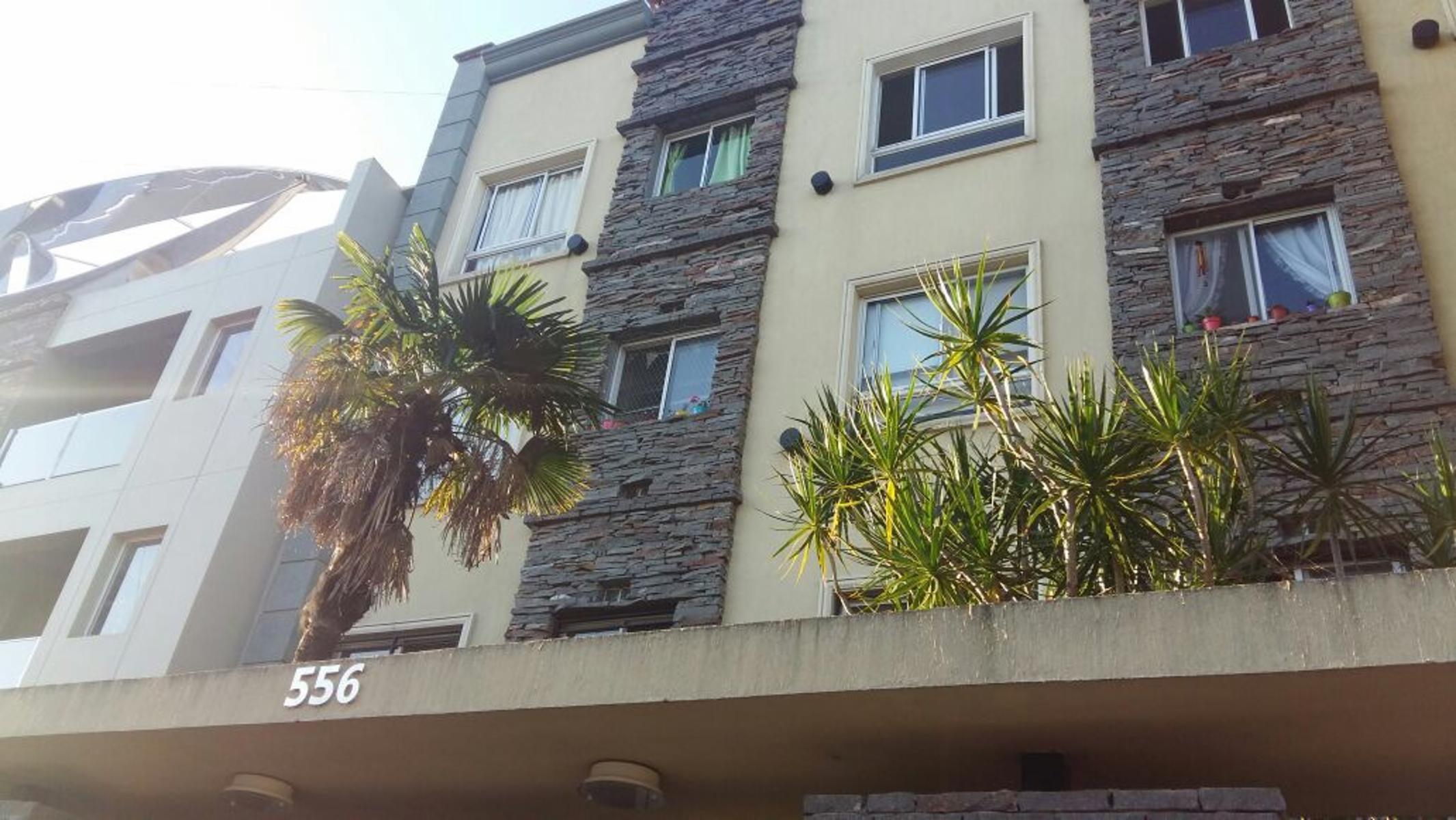 DEPARTAMENTO EN ALQUILER CON COCHERA– BANFIELD - 2
