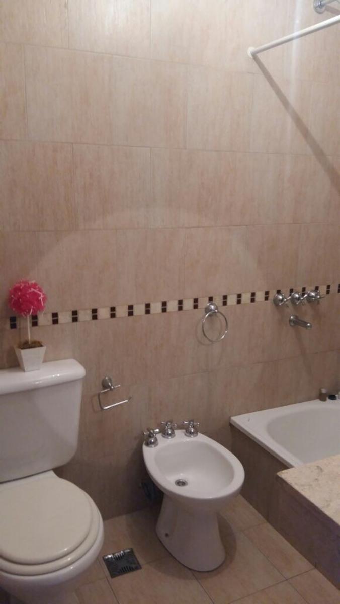 DEPARTAMENTO EN ALQUILER CON COCHERA– BANFIELD - 5